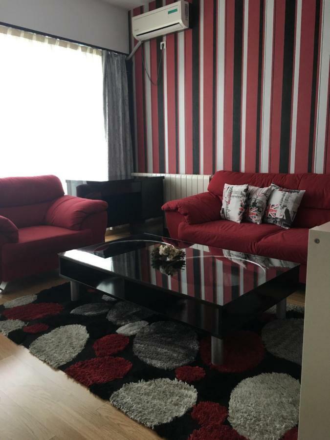 דירות קלוז'-נאפוקה Dora City Apartament מראה חיצוני תמונה